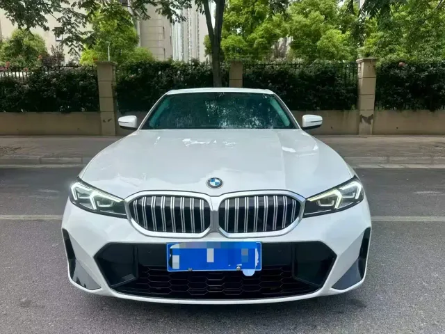 BMW 3 Series — Фото автомобиля 2