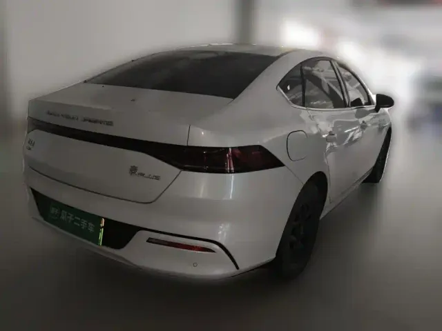 BYD Qin PLUS — Фото автомобиля 4