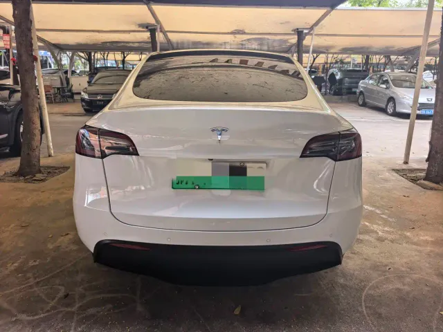 Tesla Model Y 2022 Facelift Rear-Wheel Drive Version — Фото автомобиля 17