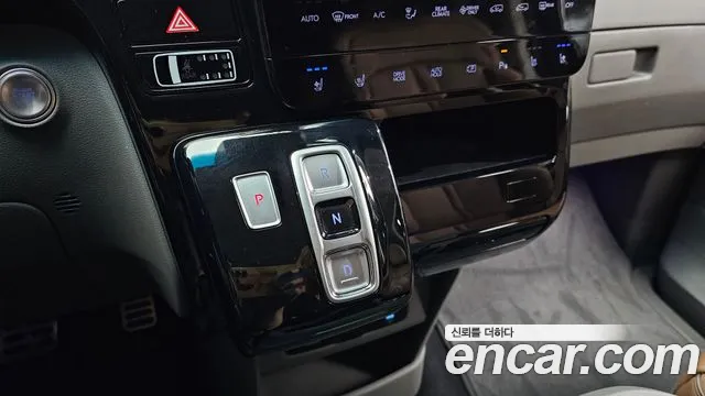 Hyundai Staria Staria — Фото автомобиля 7