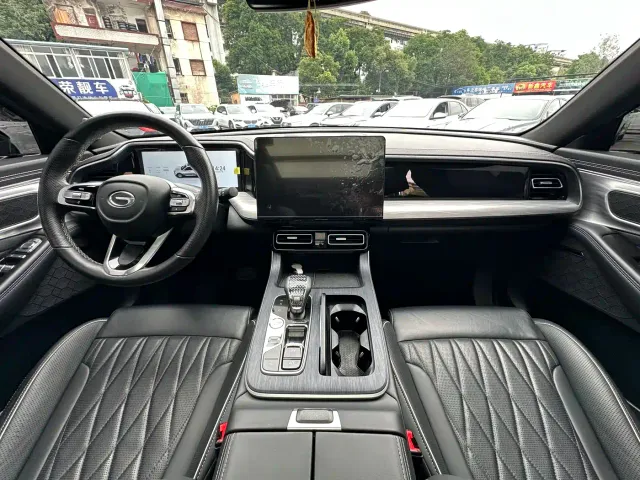 GAC Trumpchi GS8 — Фото автомобиля 15