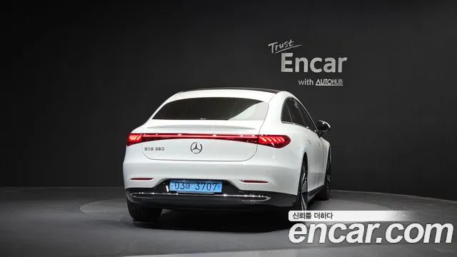 Mercedes-Benz EQS — Фото автомобиля 4