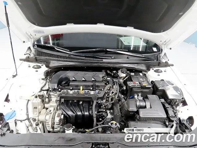 Hyundai Avante CN7 — Фото автомобиля 19