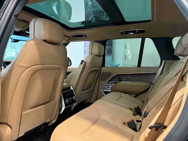 Land Rover Range Rover — Фото автомобиля 16