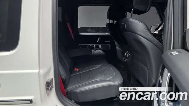 Mercedes-Benz G-Class — Фото автомобиля 12