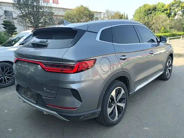 BYD Song PLUS — Фото автомобиля 6