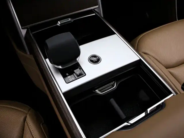 Land Rover Range Rover — Фото автомобиля 10