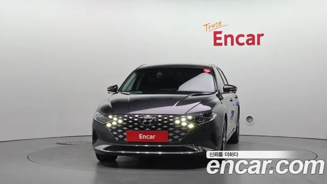 Hyundai Grandeur New — Фото автомобиля 3