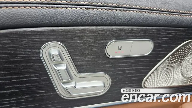Mercedes-Benz GLE-Class — Фото автомобиля 29
