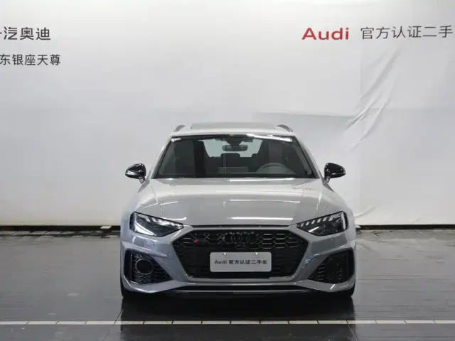 Audi RS 4 — Фото автомобиля 2