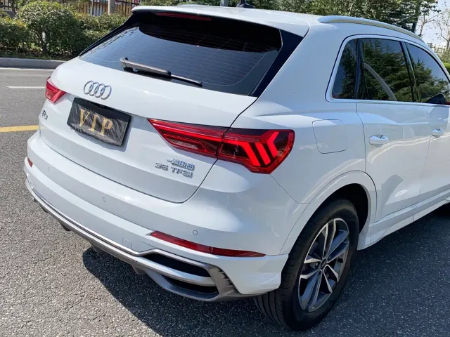 Audi Q3 — Фото автомобиля 8