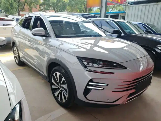 BYD Song PLUS — Фото автомобиля 3