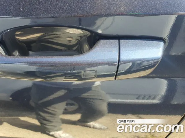 Hyundai Venue — Фото автомобиля 15