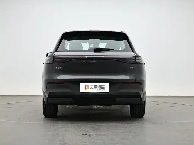 Geely Galaxy E5 — Фото автомобиля 4