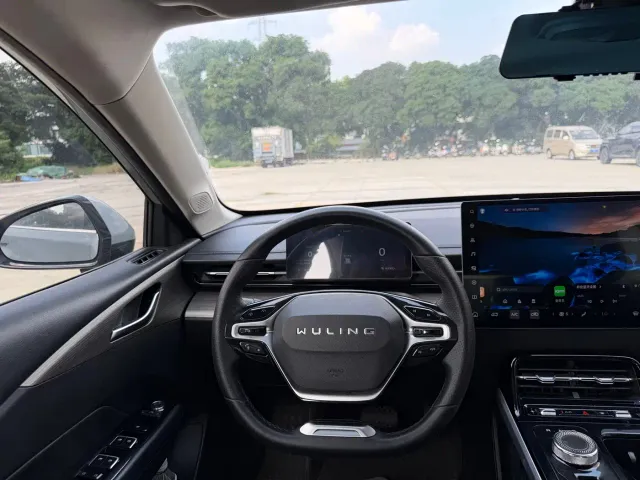 Wuling Starlight — Фото автомобиля 19