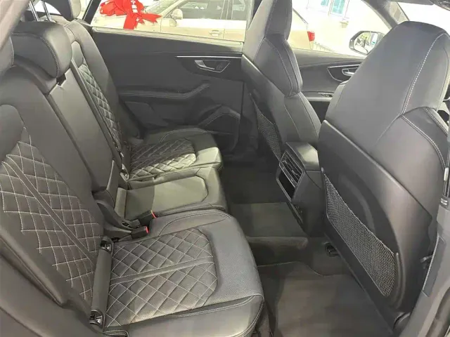 Audi Audi Q8 2023 55 TFSI Premium Sport — Фото автомобиля 8