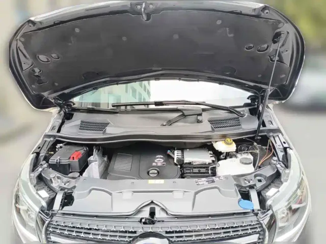 Mercedes-Benz Mercedes-Benz V-Class 2024 V 300 Premium Edition — Фото автомобиля 9
