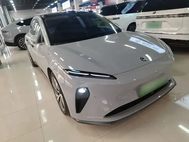 Nio ET5 — Фото автомобиля 3