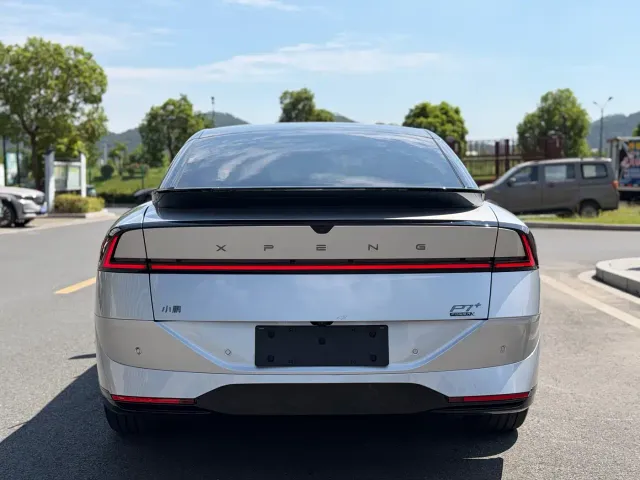 XPeng XPeng P7+ 2025 Extended Range — Фото автомобиля 16