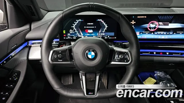 BMW 5-Series 5 серия (G60) 530i xDrive M Sport — Фото автомобиля 13