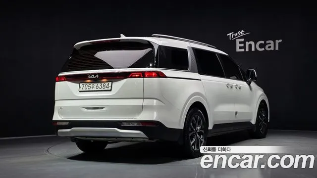Kia Canival Carnival 4 поколение Дизель 11 мест Prestige — Фото автомобиля 2