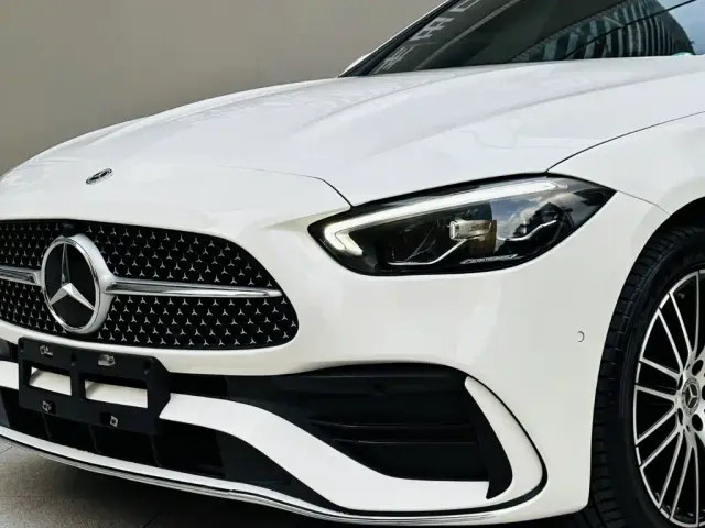 Mercedes-Benz C-Class — Фото автомобиля 19