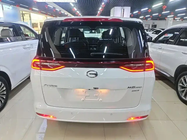 GAC Trumpchi M6 — Фото автомобиля 5