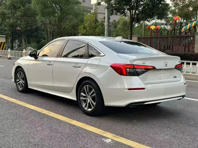 Honda Civic — Фото автомобиля 7