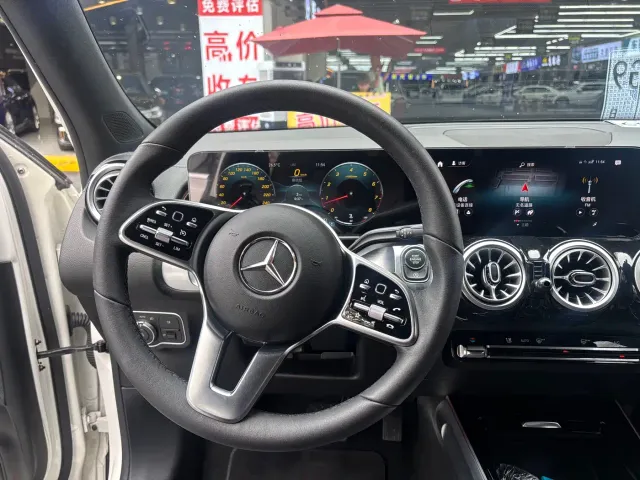 Mercedes-Benz GLB-Class — Фото автомобиля 12