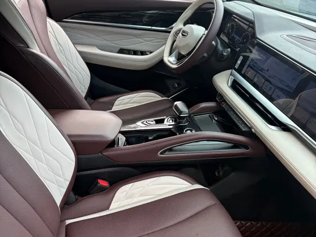 Geely Xingyue L — Фото автомобиля 11