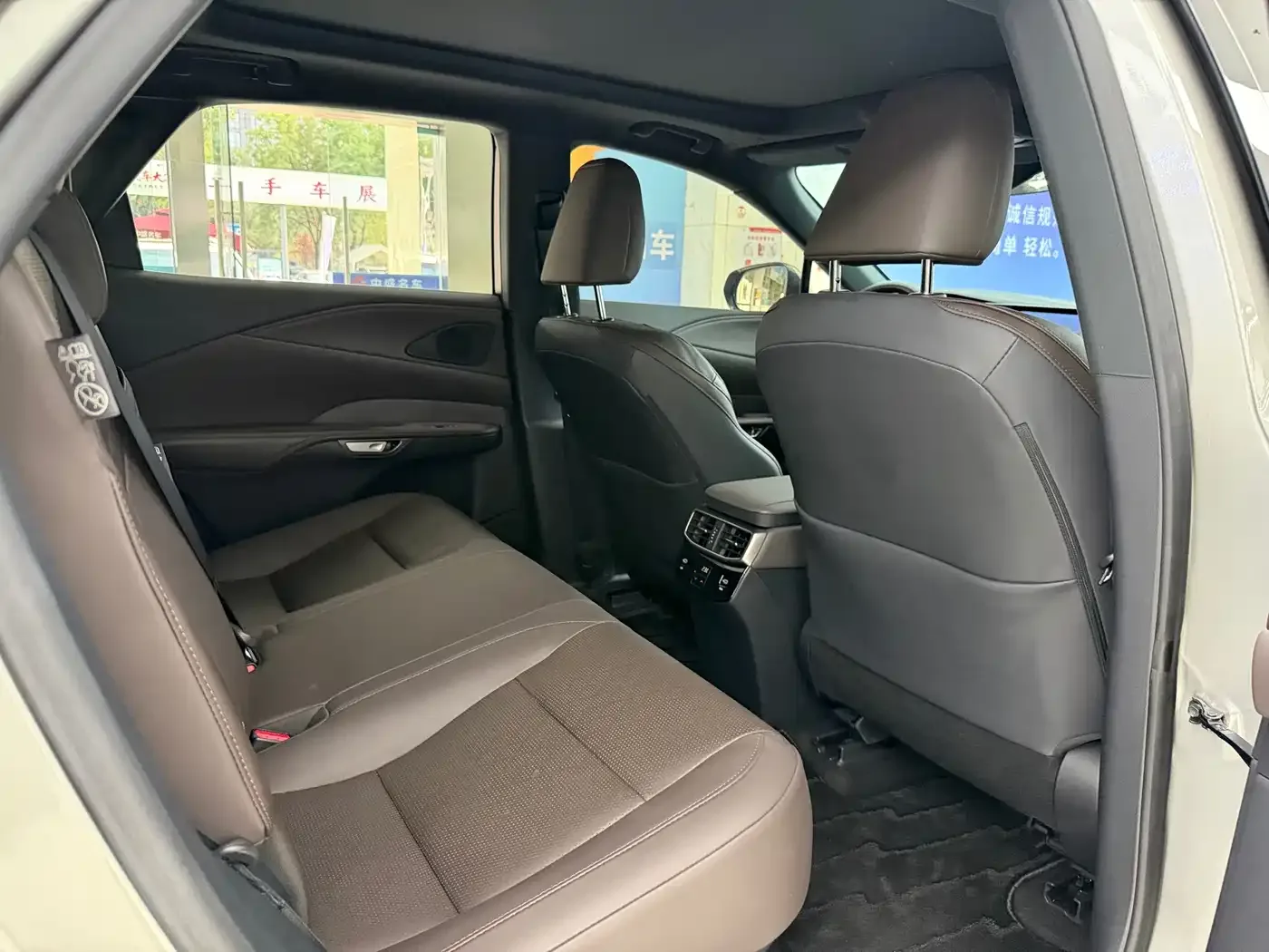 Lexus Lexus RX 2025 350h 4WD Premium Edition — Фото автомобиля 17