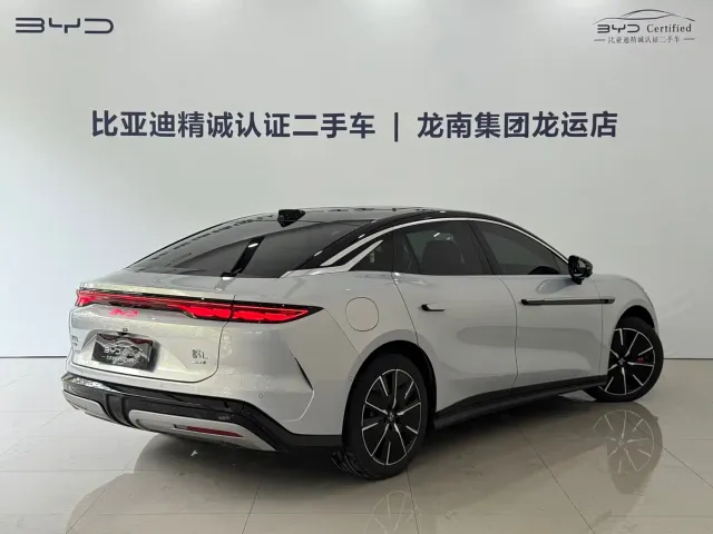 BYD Han L — Фото автомобиля 13