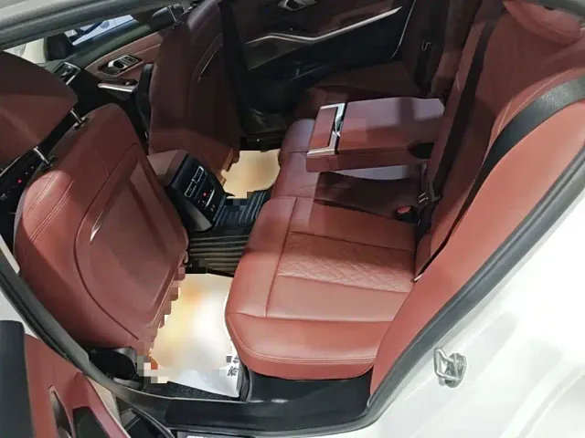 BMW 3 Series — Фото автомобиля 16