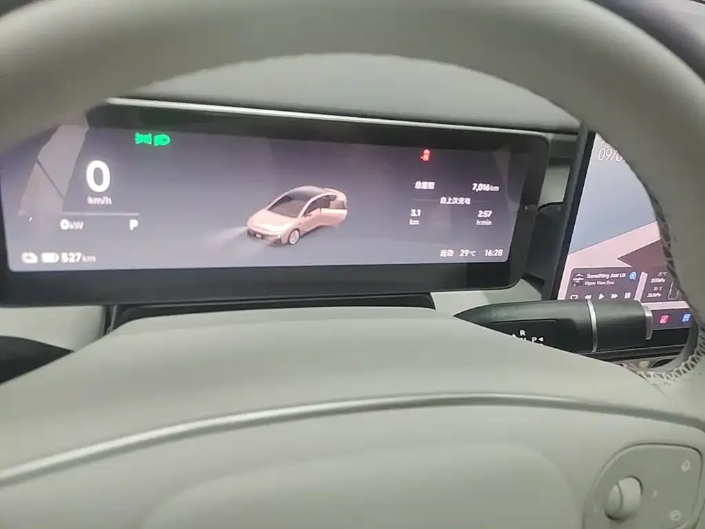 Leapmotor Leapmotor B01 2026 Model 650 Joy Edition — Фото автомобиля 13