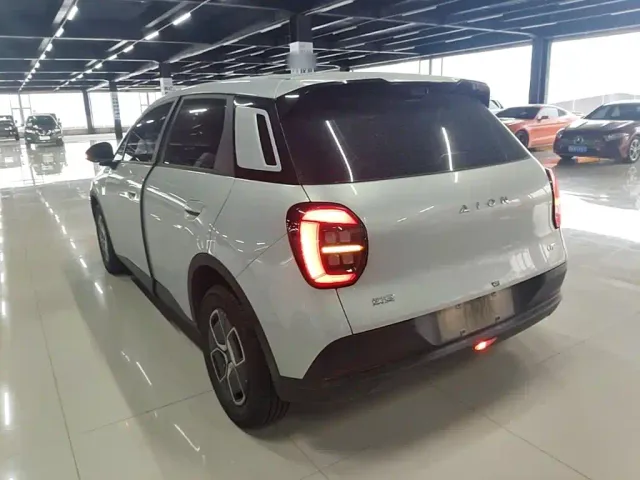 GAC Aion UT — Фото автомобиля 4