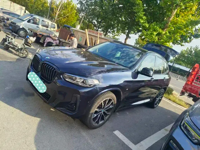 Фотография автомобиля — BMW X3
