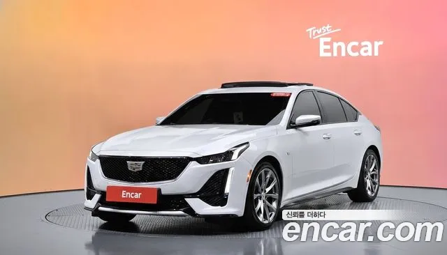 Фотография автомобиля — Cadillac CT5
