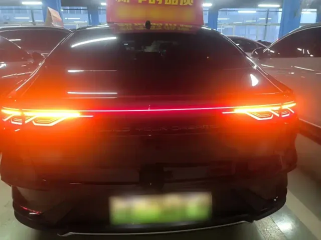 BYD Han — Фото автомобиля 5