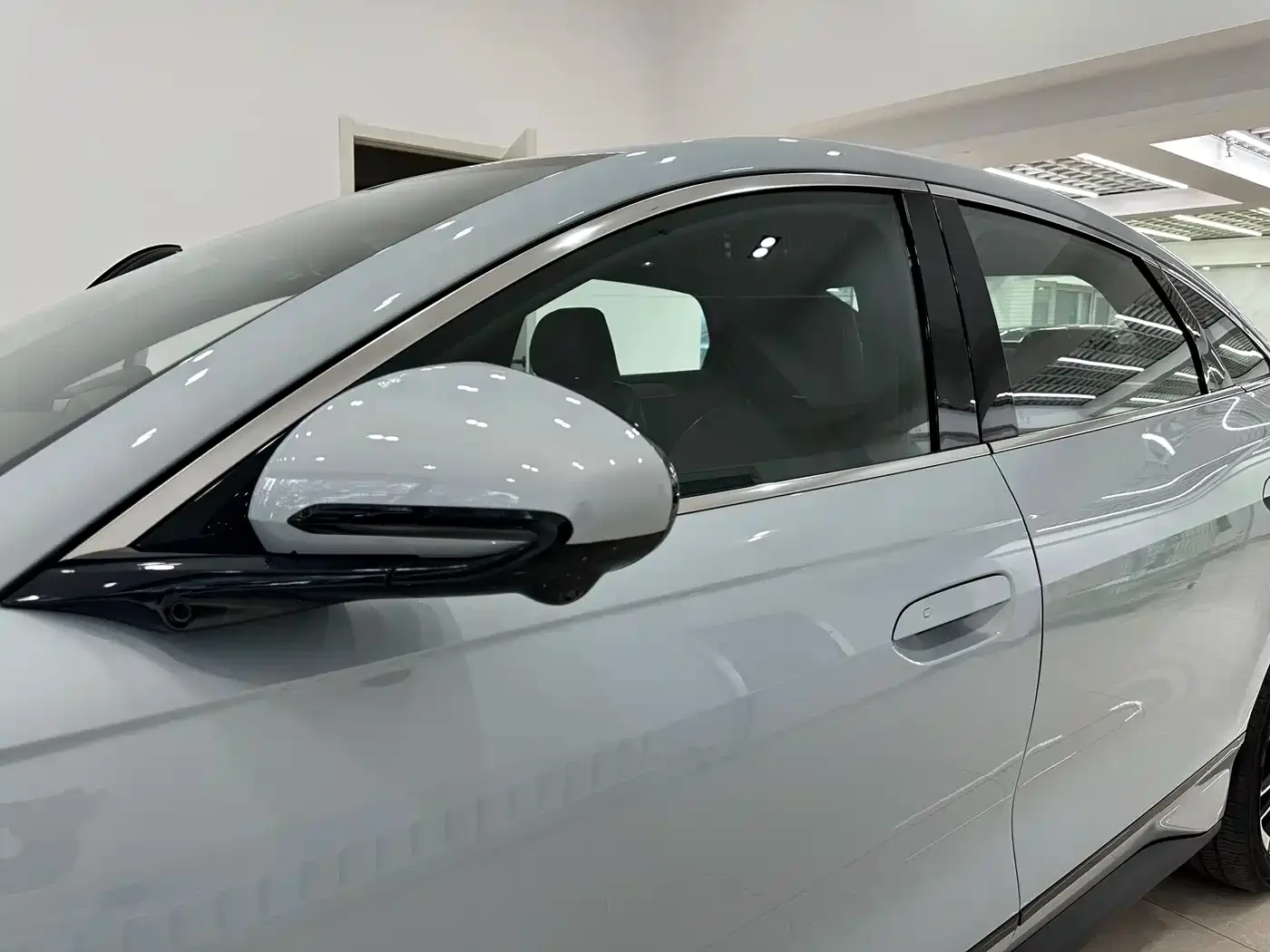 BYD Qin L 2025 Model EV 545KM Excellence Edition — Фото автомобиля 29