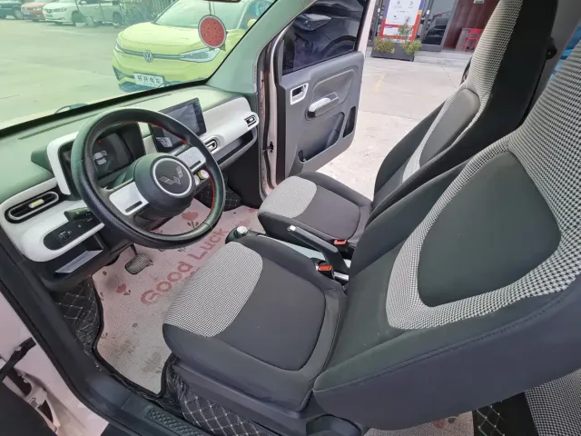 Wuling Hongguang Mini EV — Фото автомобиля 10
