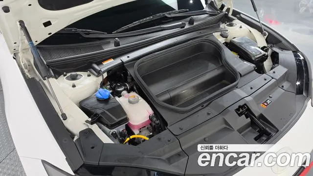 Hyundai Ioniq 6 — Фото автомобиля 8