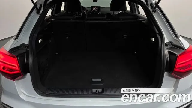 Audi Q2 35 TDI Premium — Фото автомобиля 12