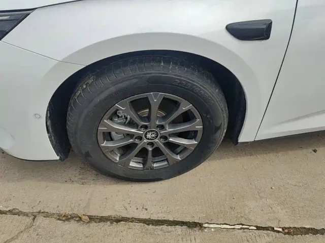 BYD Qin L — Фото автомобиля 22
