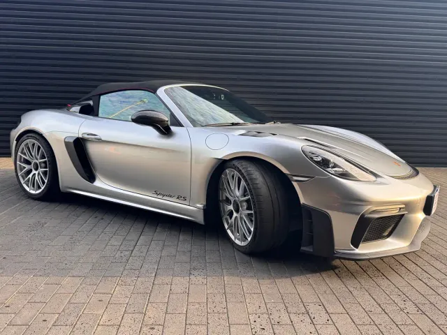 Porsche 718 — Фото автомобиля 2