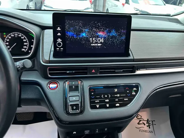Honda Odyssey — Фото автомобиля 12