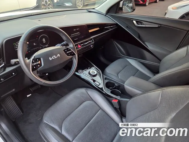 Kia Niro Niro (New) — Фото автомобиля 10
