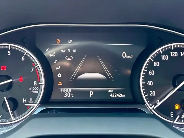 Toyota Venza 2022 2.0L CVT 2WD Premium — Фото автомобиля 13