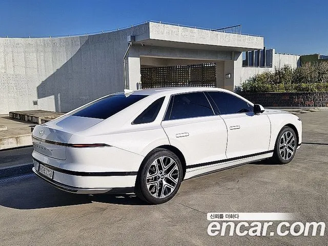 Hyundai Grandeur GN7 — Фото автомобиля 6