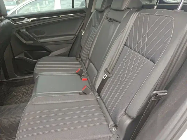 Volkswagen Tiguan L — Фото автомобиля 16