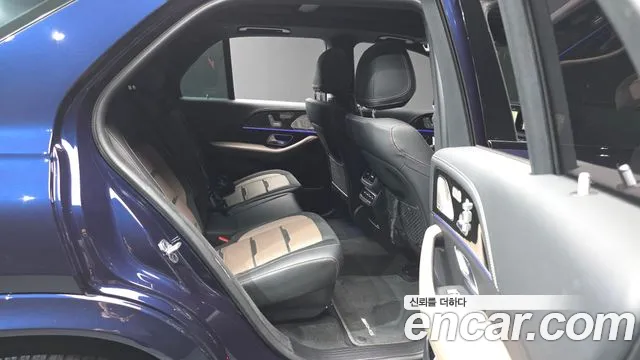 Mercedes-Benz GLE-Class — Фото автомобиля 10